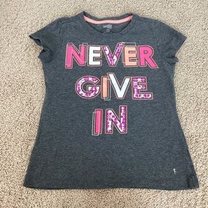 BOGO 🥳 Danskin Now gray short sleeve T-shirt | girls M 7/8 | never give in
